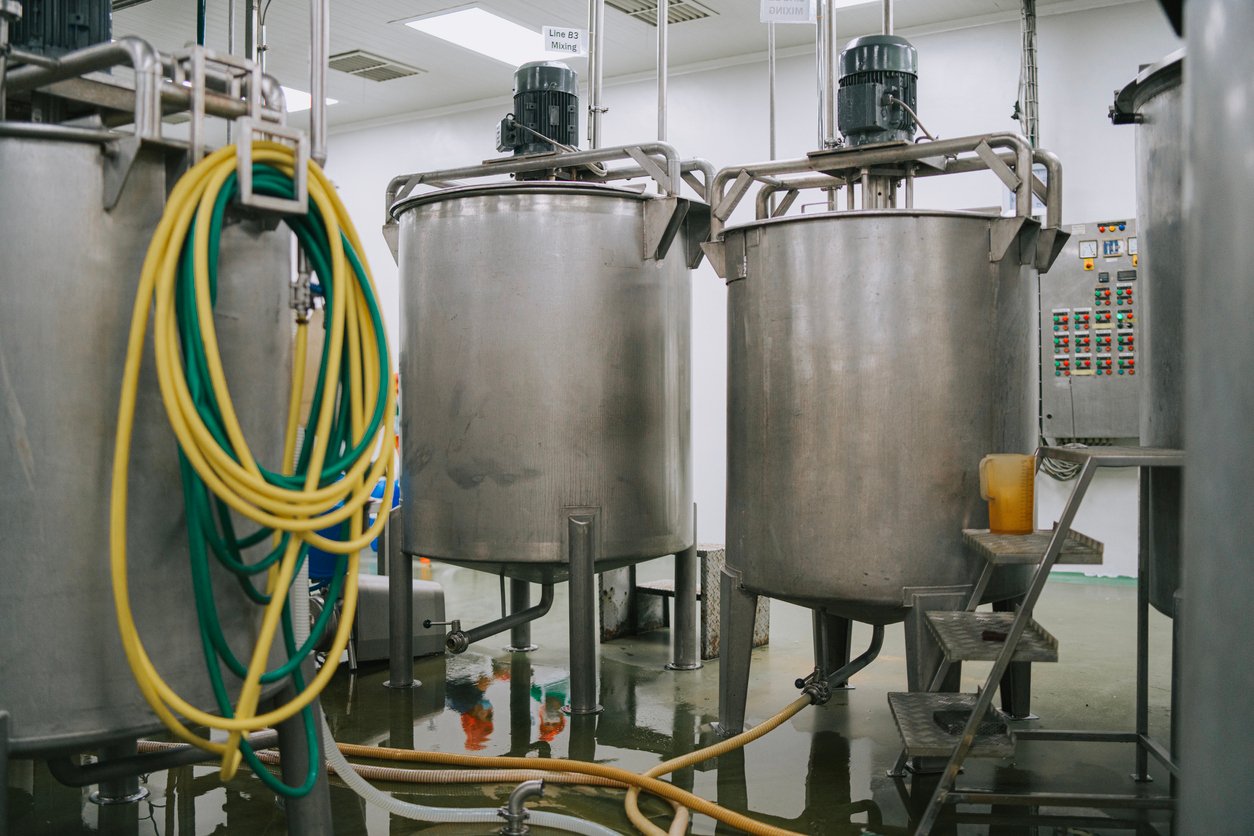 OJ mixing tanks